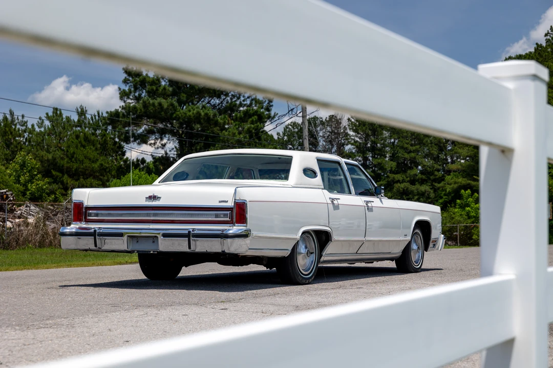 1979 Lincoln Town Car - Image 10 of 31
