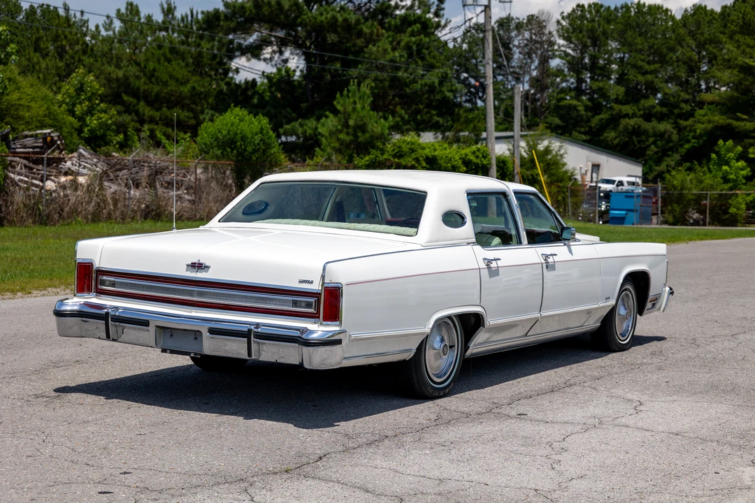 1979 Lincoln Town Car - Image 9 of 31