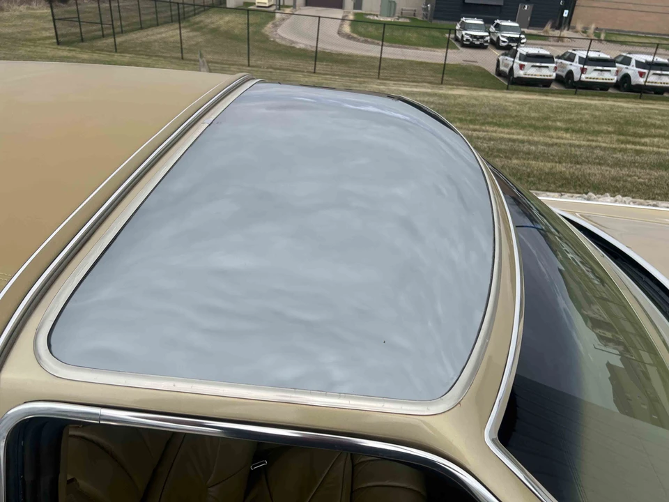 1979 Lincoln Continental 5th Gen - Image 19 of 31