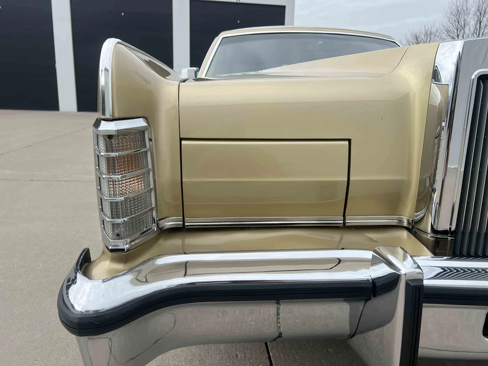 1979 Lincoln Continental 5th Gen - Image 27 of 31