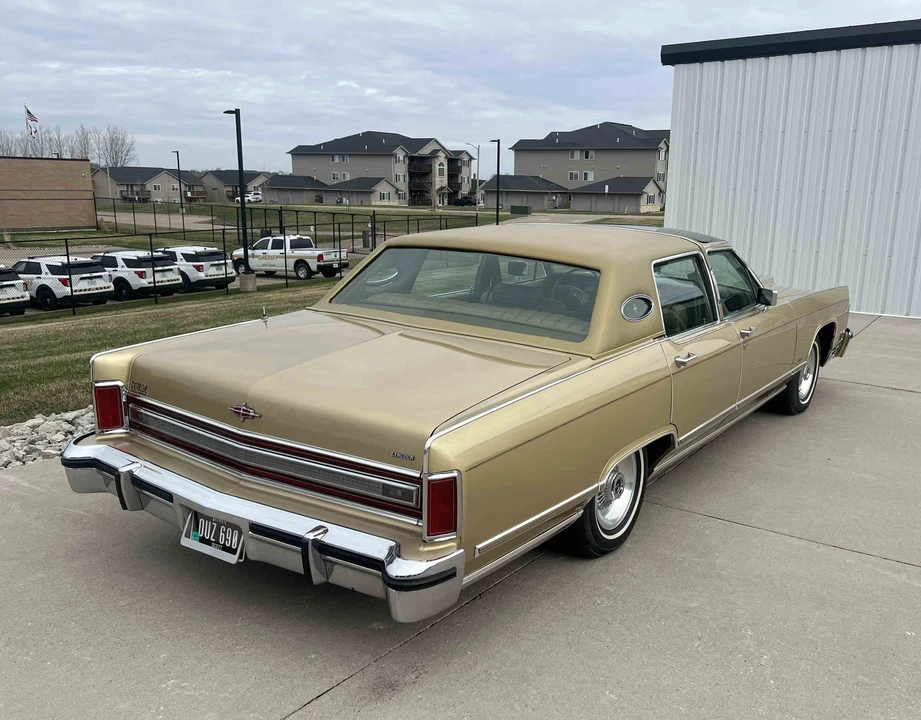 1979 Lincoln Continental 5th Gen - Image 17 of 31