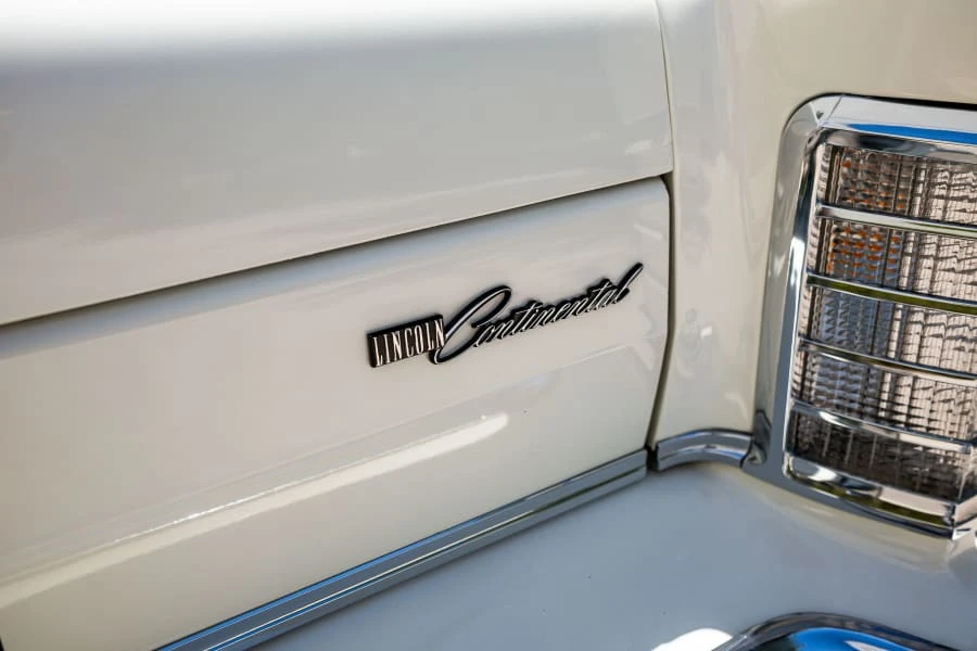 1979 Lincoln Continental 5th Gen - Image 9 of 24