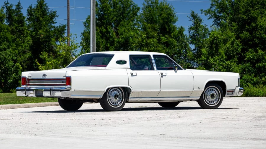 1979 Lincoln Continental 5th Gen - Image 3 of 24