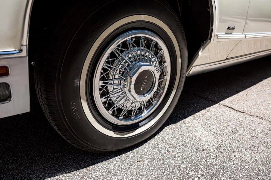 1979 Lincoln Continental 5th Gen - Image 12 of 24
