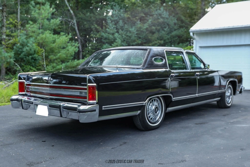 1979 Lincoln Town Car - Image 8 of 12