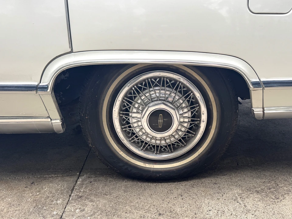 1979 Lincoln Continental 5th Gen - Image 30 of 31