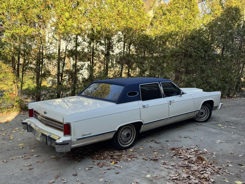 1979 Lincoln Continental 5th Gen - Image 5 of 31
