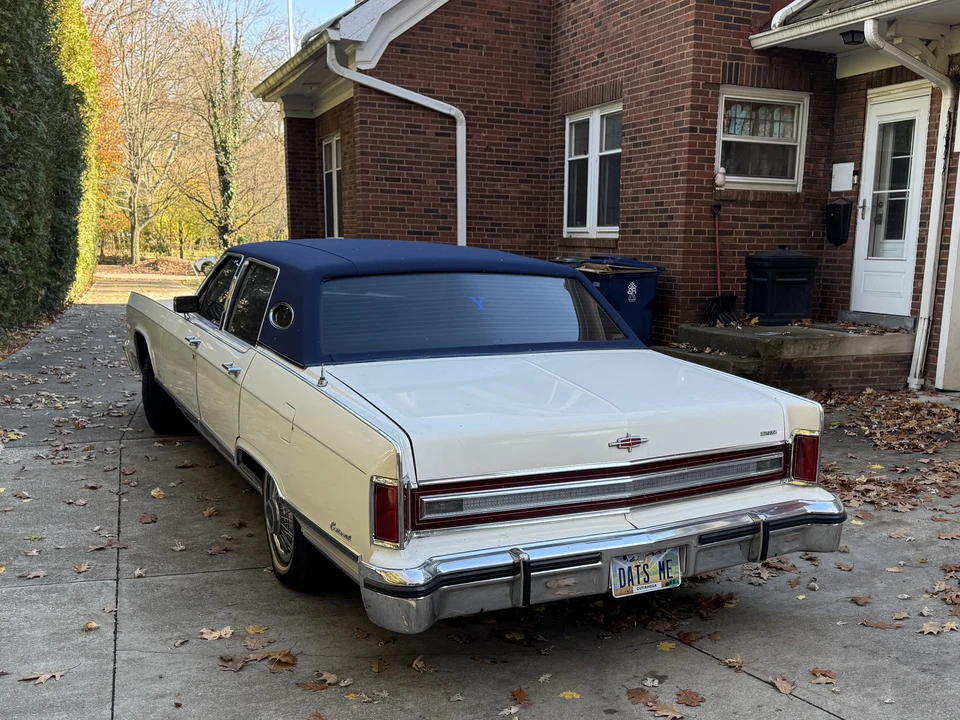 1979 Lincoln Continental 5th Gen - Image 9 of 31