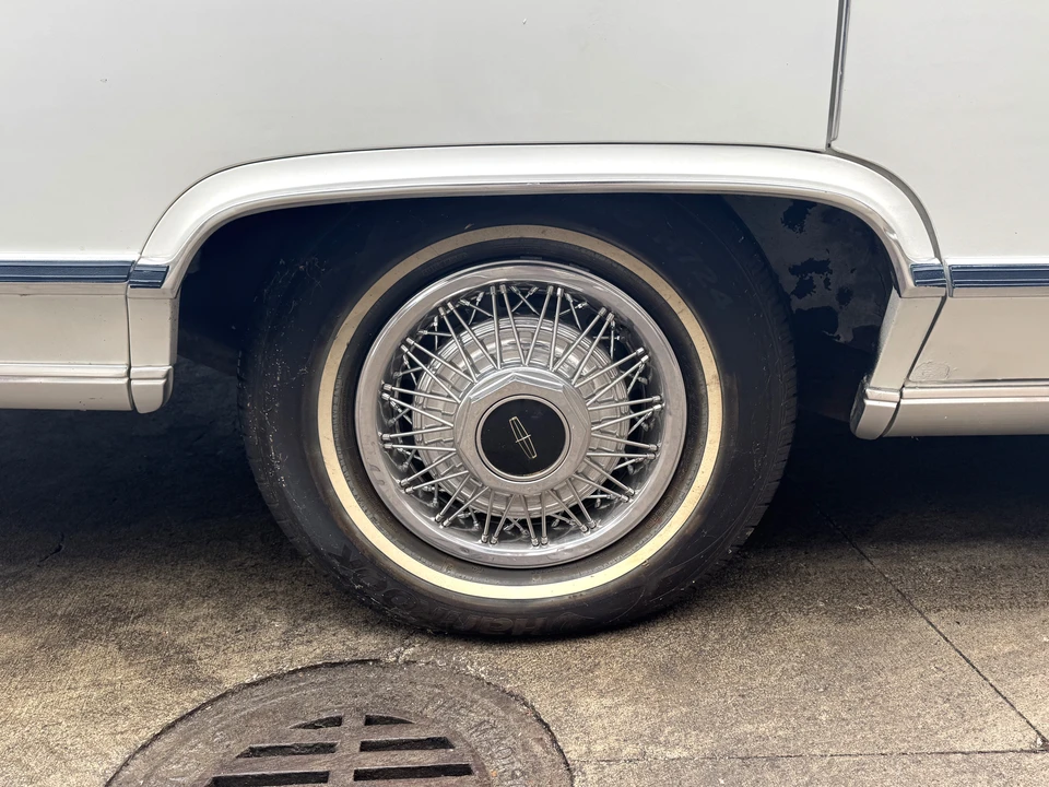 1979 Lincoln Continental 5th Gen - Image 27 of 31