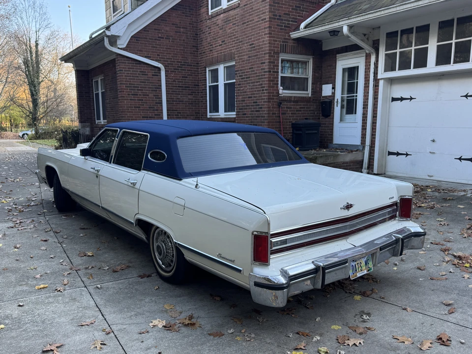 1979 Lincoln Continental 5th Gen - Image 10 of 31