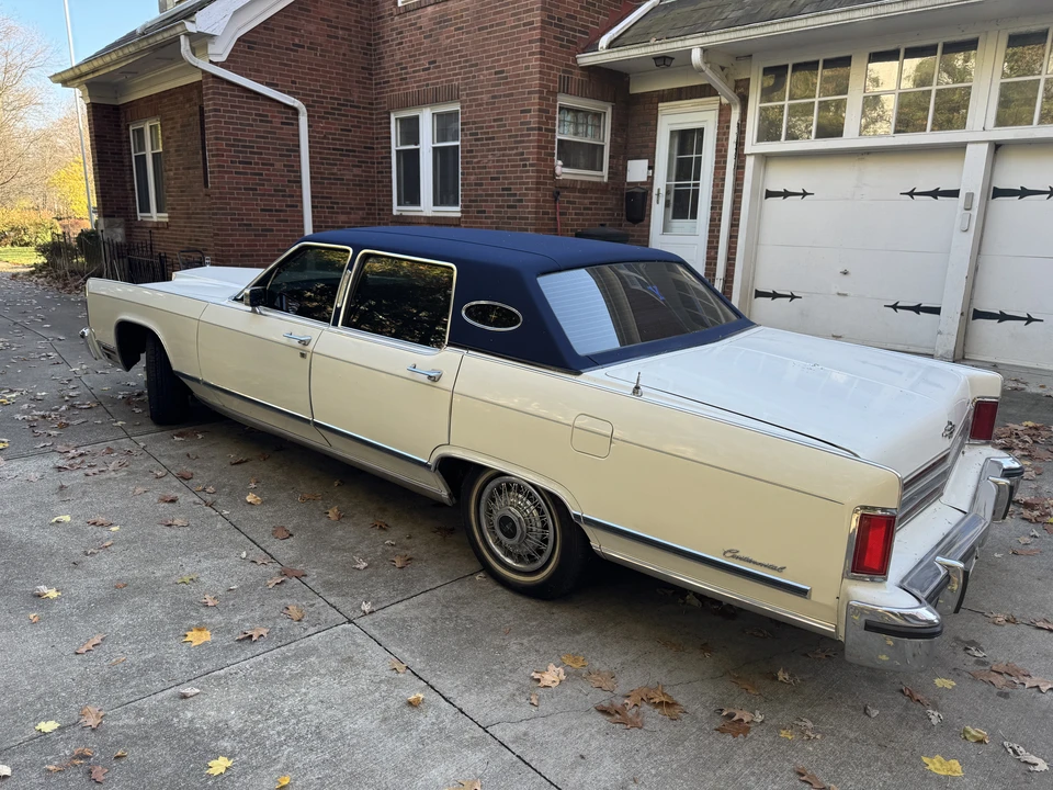 1979 Lincoln Continental 5th Gen - Image 12 of 31