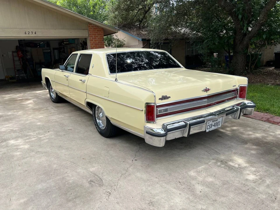 1979 Lincoln Town Car - Image 19 of 20