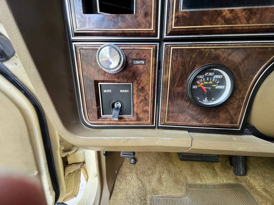 1979 Lincoln Town Car - Image 8 of 20