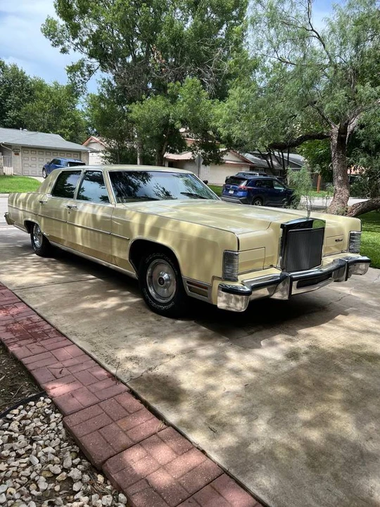 1979 Lincoln Town Car - Image 3 of 20