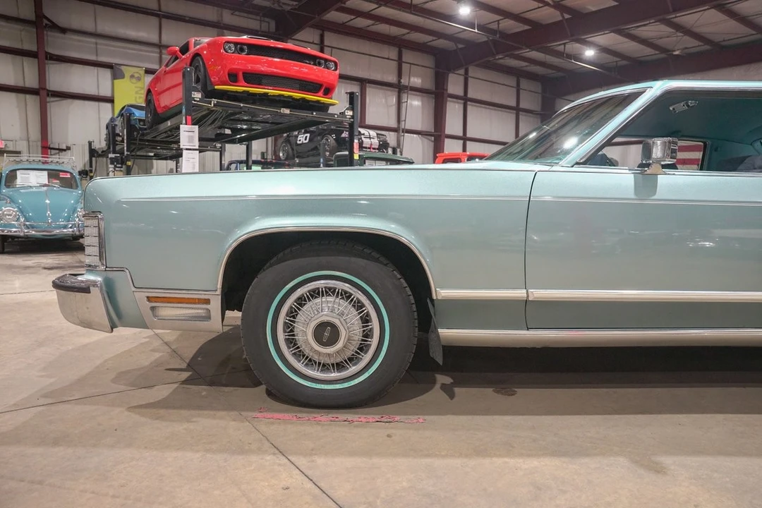 1979 Lincoln Continental 5th Gen - Image 3 of 21