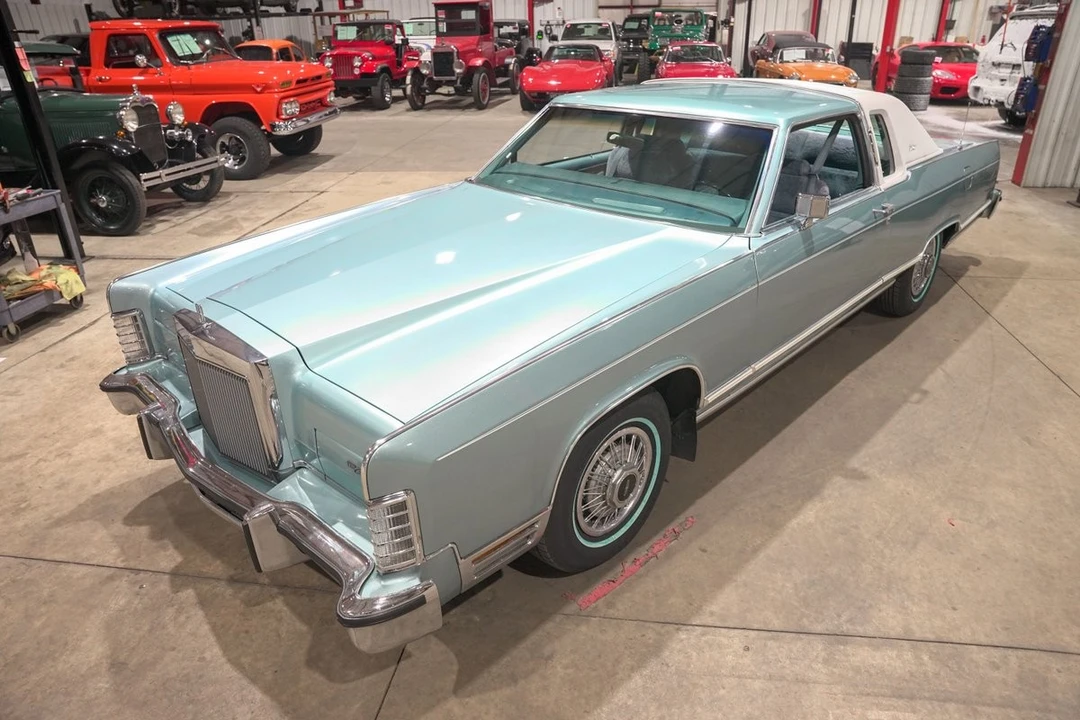 1979 Lincoln Continental 5th Gen - Image 15 of 21