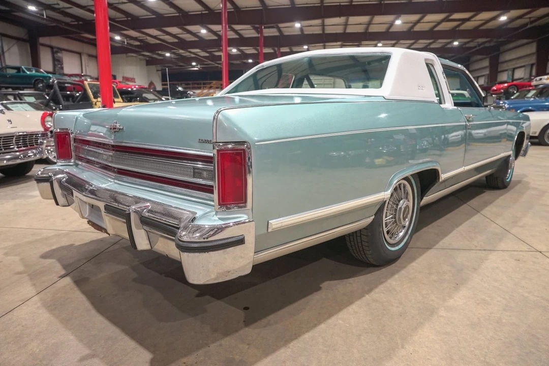 1979 Lincoln Continental 5th Gen - Image 3 of 21