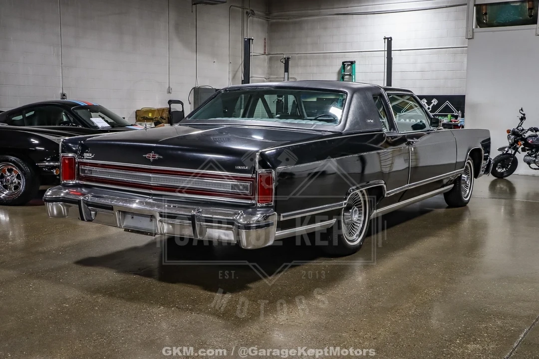 1979 Lincoln Continental 5th Gen - Image 9 of 12