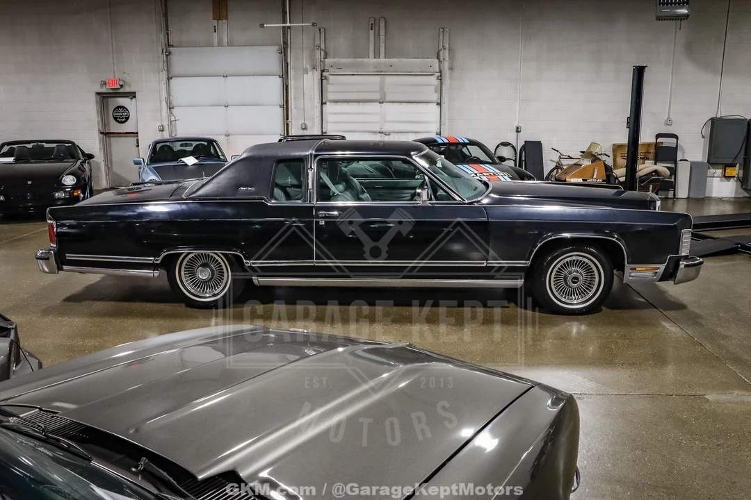 1979 Lincoln Continental 5th Gen - Image 11 of 12