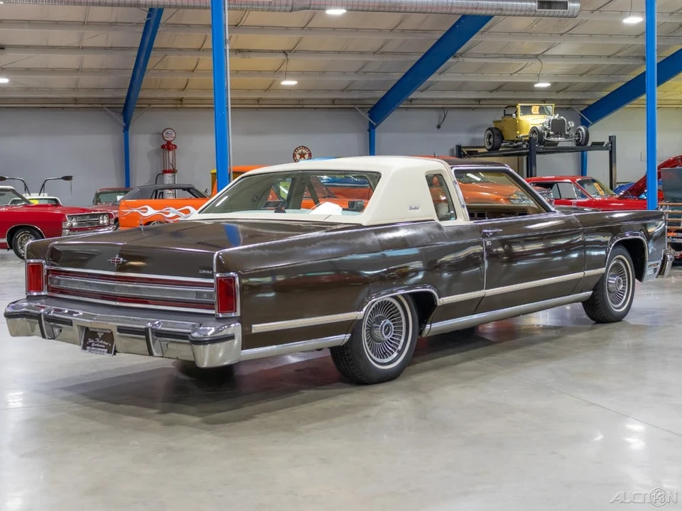 1979 Lincoln Continental 5th Gen - Image 7 of 21