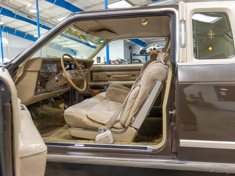 1979 Lincoln Continental 5th Gen - Image 21 of 21