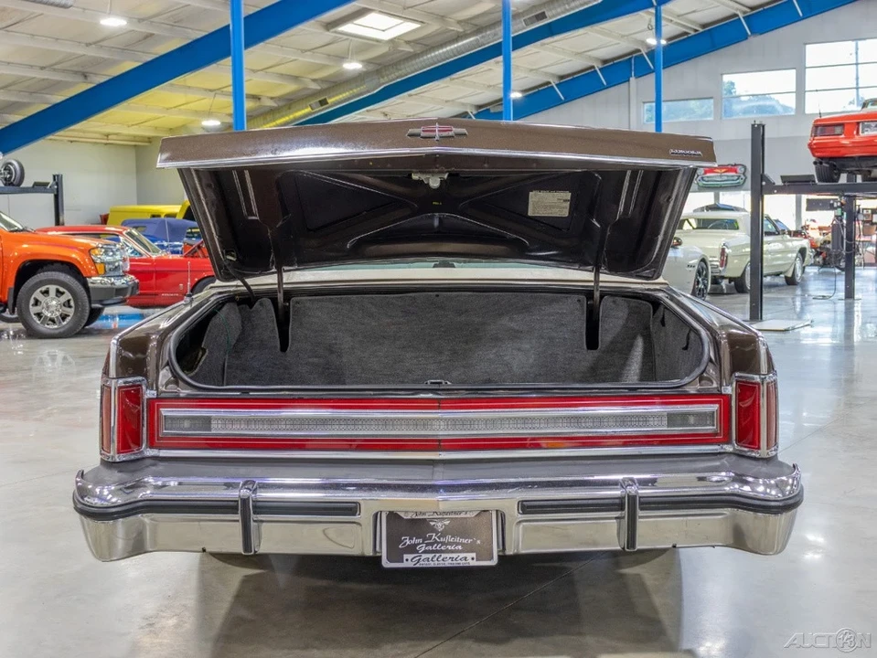 1979 Lincoln Continental 5th Gen - Image 16 of 21