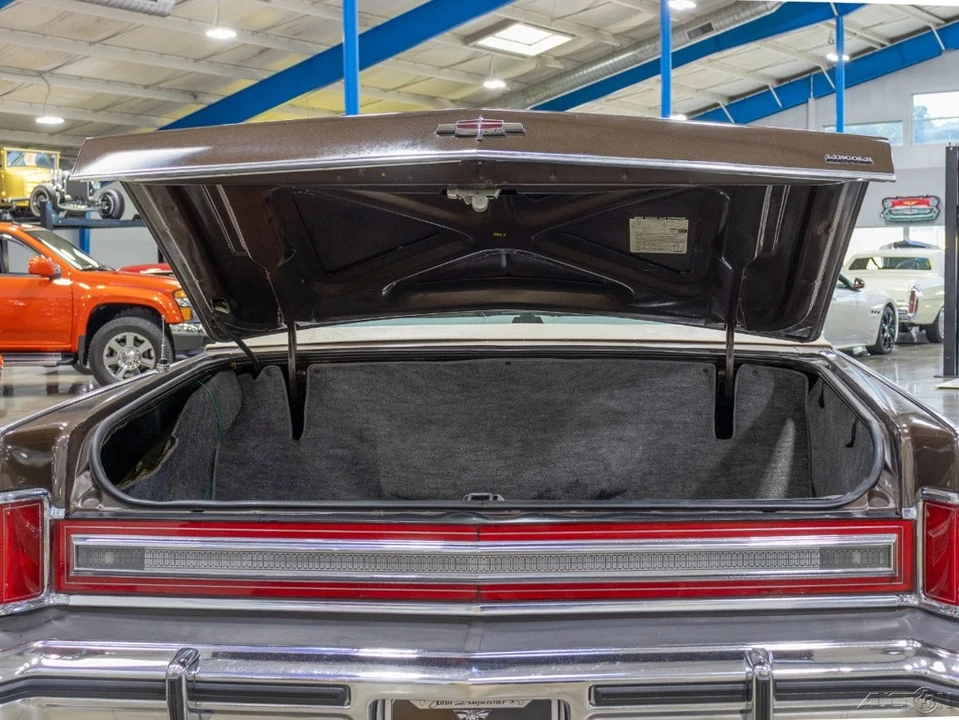 1979 Lincoln Continental 5th Gen - Image 17 of 21