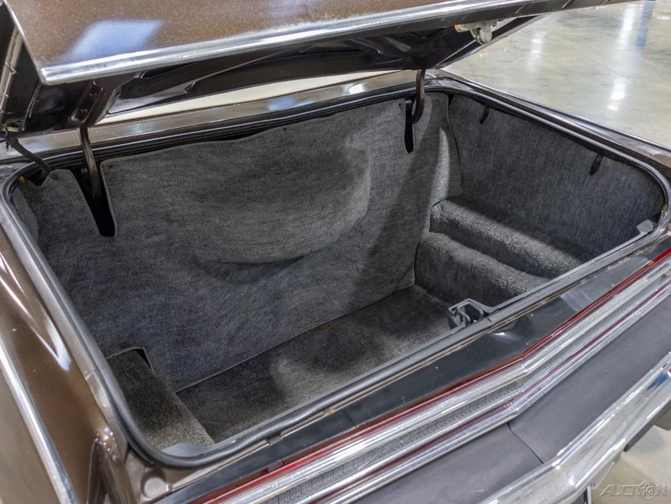 1979 Lincoln Continental 5th Gen - Image 19 of 21