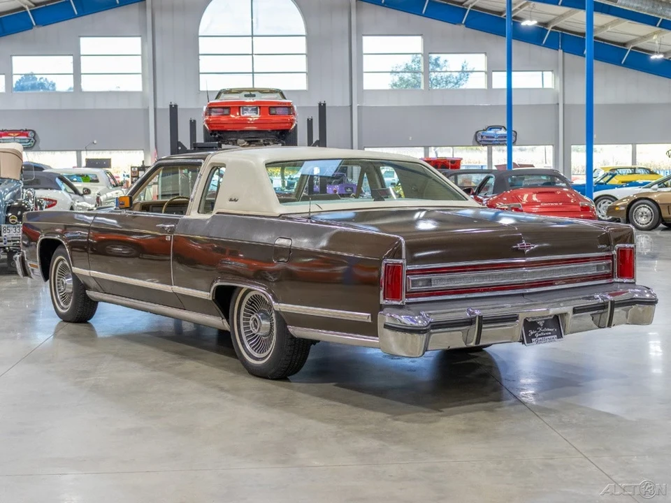 1979 Lincoln Continental 5th Gen - Image 5 of 21