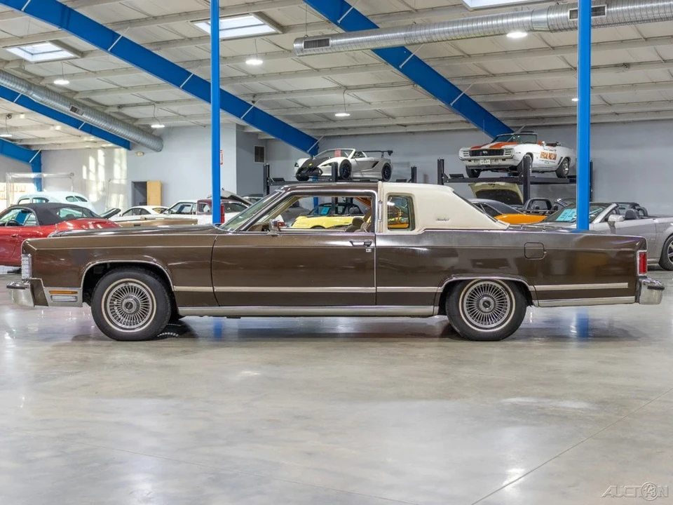 1979 Lincoln Continental 5th Gen - Image 4 of 21