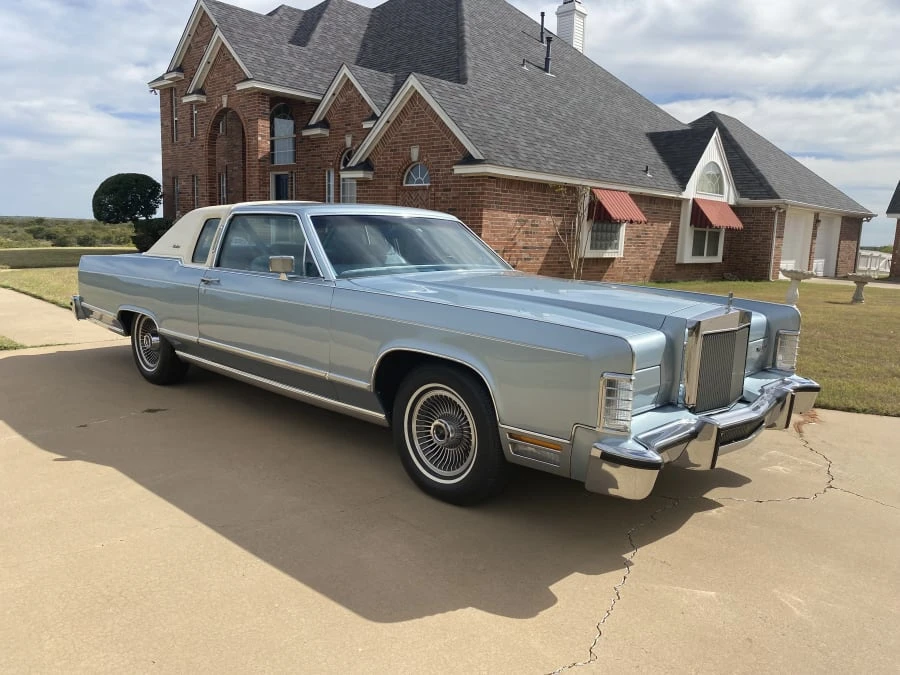 1979 Lincoln Continental 5th Gen - Image 3 of 17