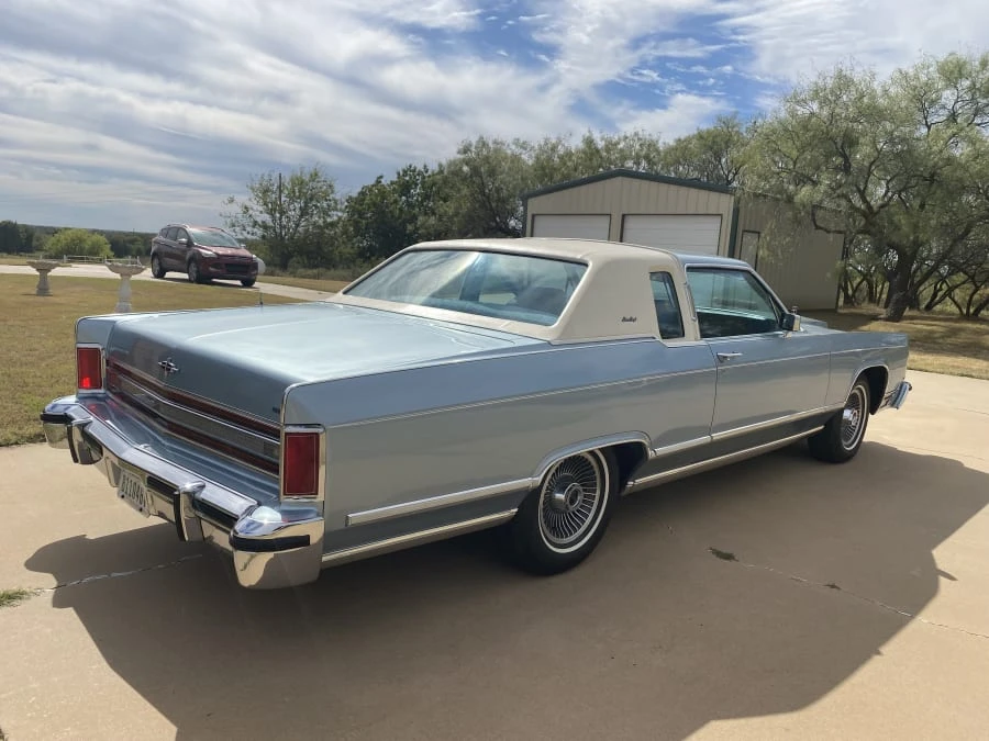 1979 Lincoln Continental 5th Gen - Image 5 of 17