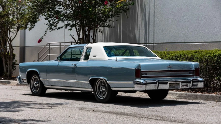 1979 Lincoln Continental 5th Gen - Image 2 of 31