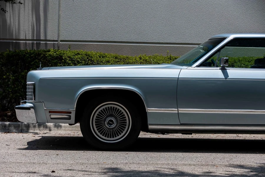 1979 Lincoln Continental 5th Gen - Image 7 of 31
