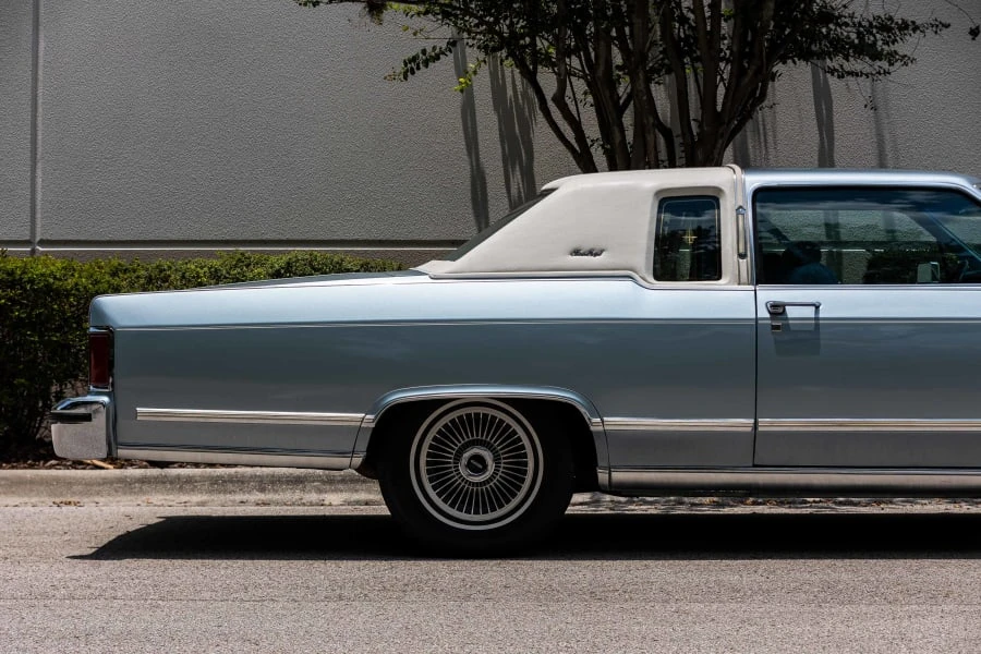 1979 Lincoln Continental 5th Gen - Image 14 of 31