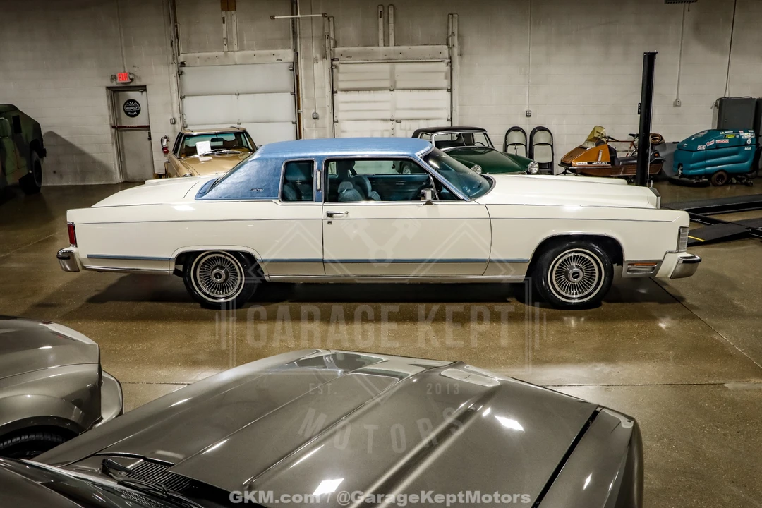 1979 Lincoln Continental 5th Gen - Image 11 of 31