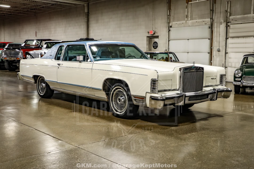 1979 Lincoln Continental 5th Gen - Image 2 of 31