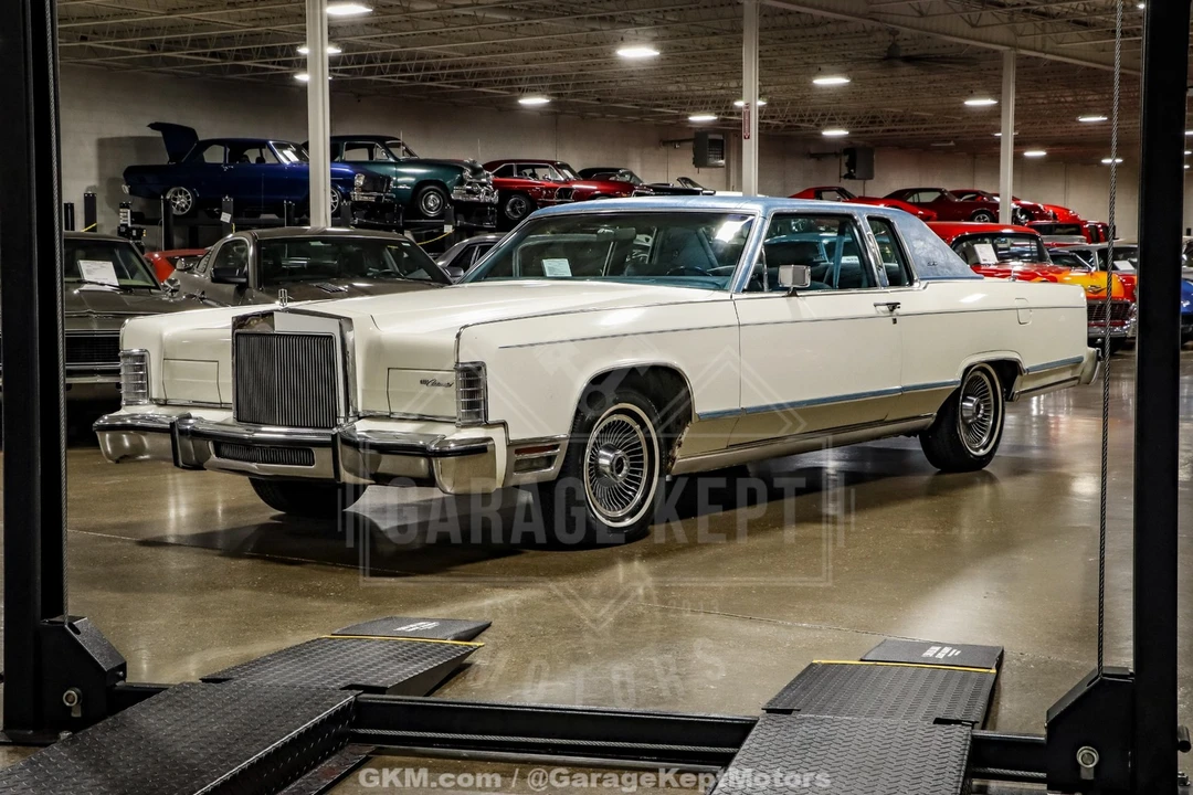 1979 Lincoln Continental 5th Gen - Image 4 of 31