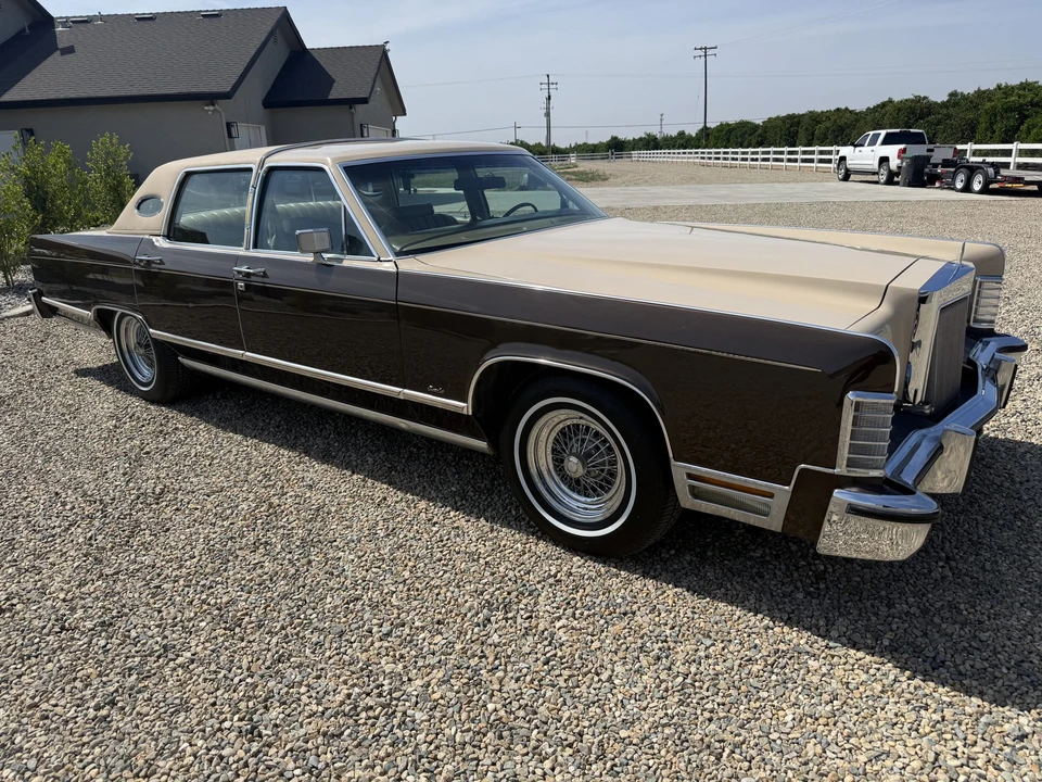 1979 Lincoln Continental 5th Gen - Image 7 of 31