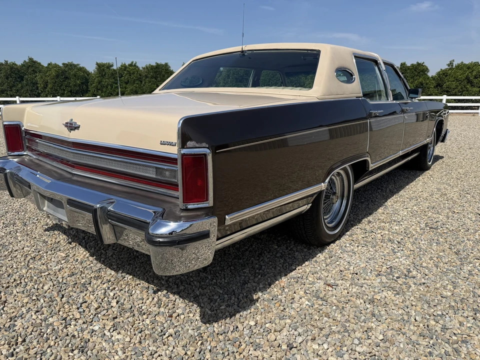 1979 Lincoln Continental 5th Gen - Image 10 of 31