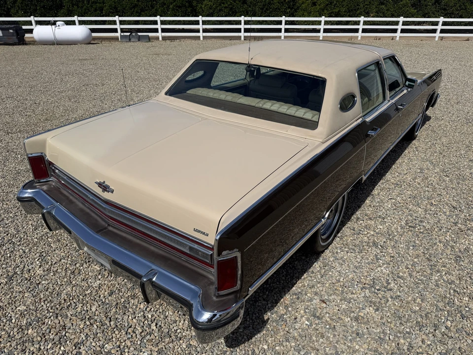 1979 Lincoln Continental 5th Gen - Image 11 of 31