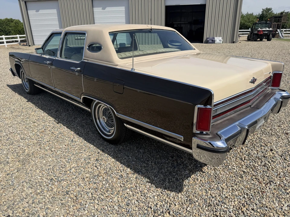 1979 Lincoln Continental 5th Gen - Image 14 of 31