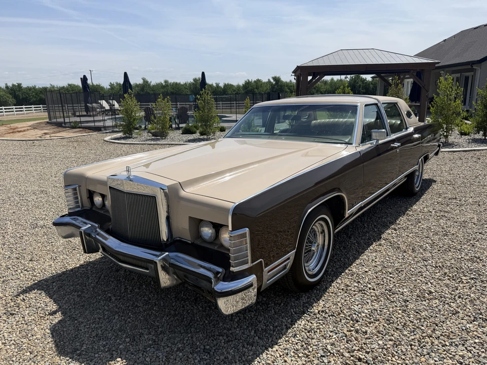 1979 Lincoln Continental 5th Gen - Image 3 of 31