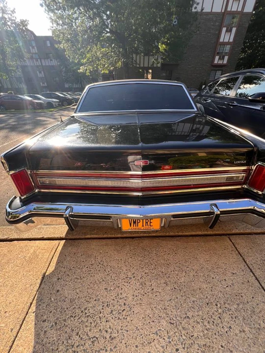 1979 Lincoln Continental 5th Gen - Image 10 of 17