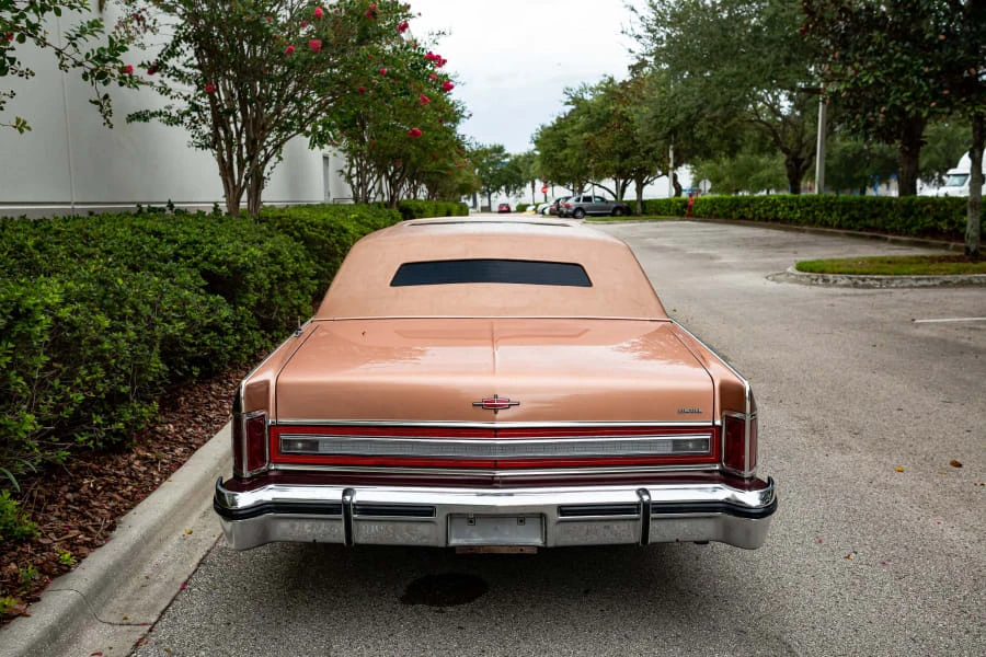 1979 Lincoln Continental 5th Gen - Image 11 of 12