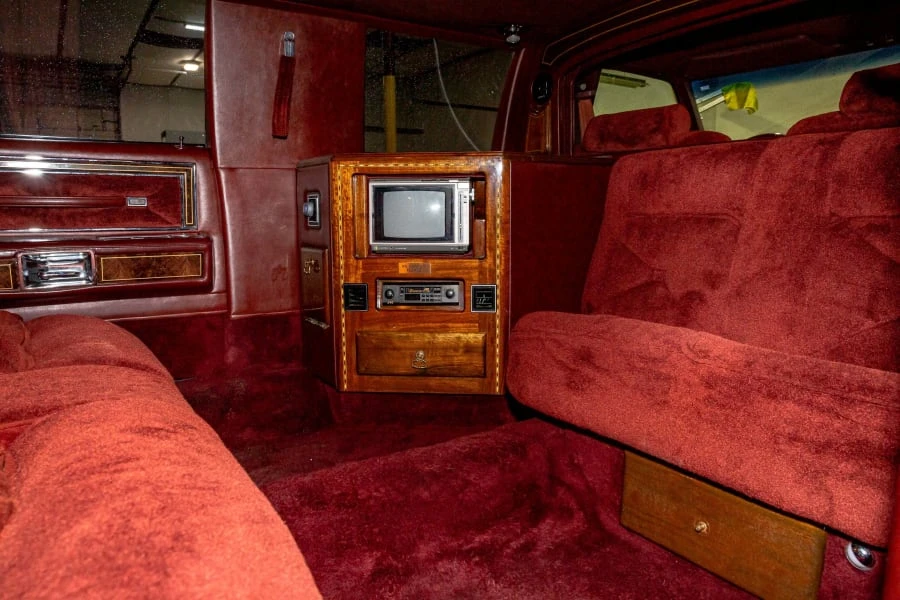 1979 Lincoln Continental 5th Gen - Image 9 of 12