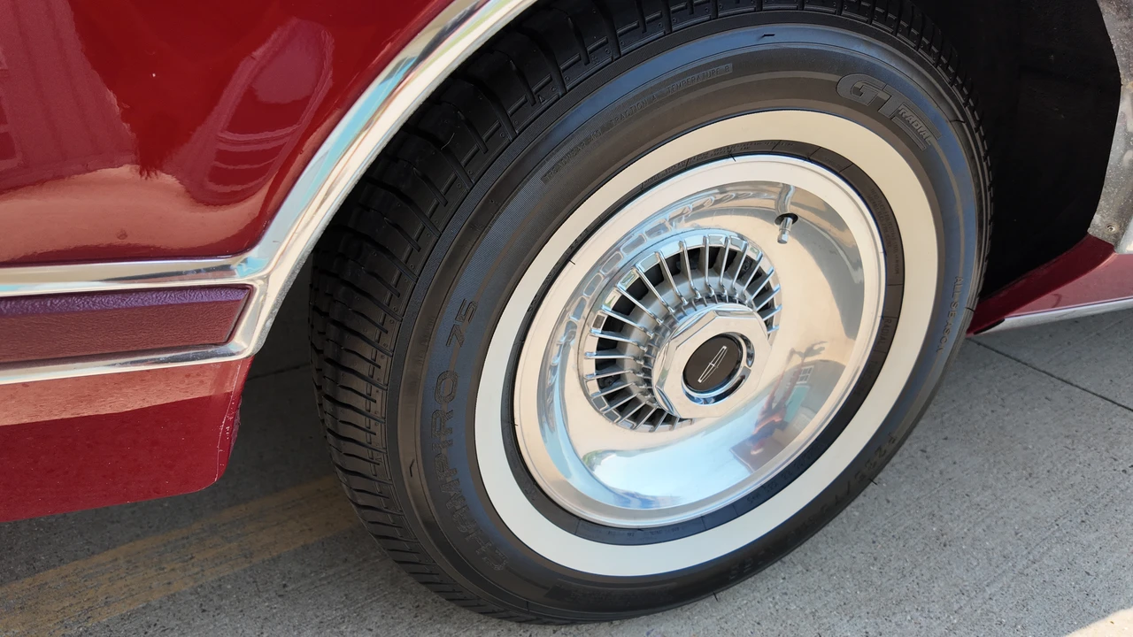 1979 Lincoln Continental Mark V - Image 21 of 31