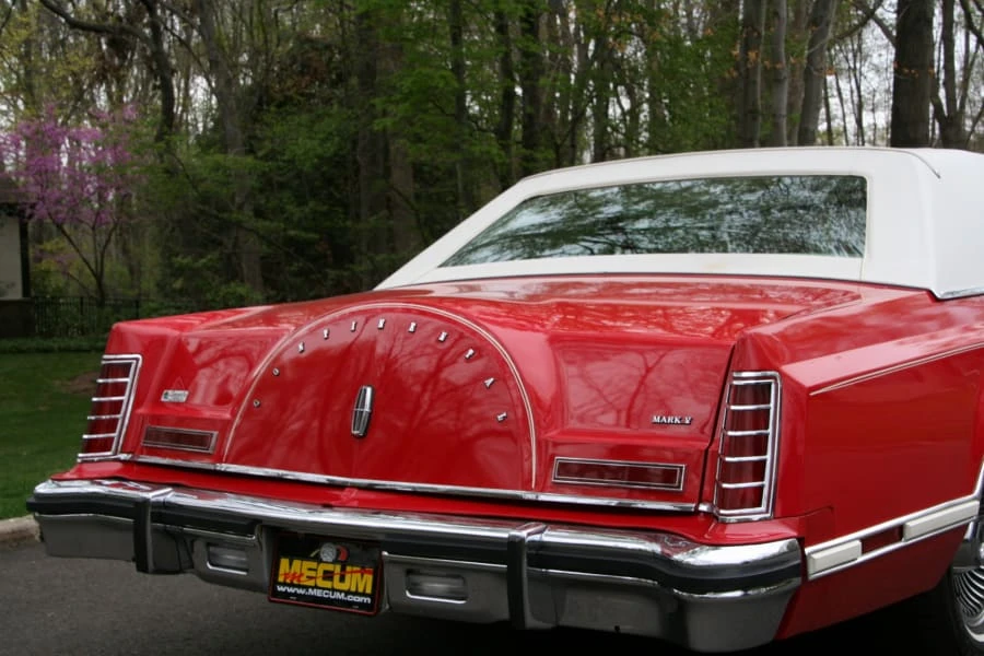 1979 Lincoln Continental Mark V - Image 10 of 12
