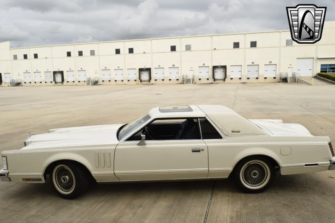 1979 Lincoln Continental Mark V - Image 3 of 12