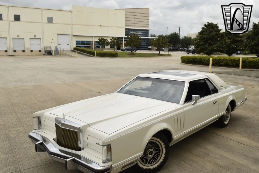 1979 Lincoln Continental Mark V - Image 9 of 12